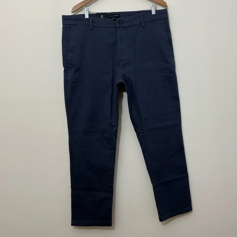 Banana Republic Men’s 5 Pocket Chino Pants Gray Slim Straight Fit Size 38x30 NWT